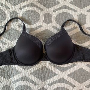 VICTORIA’S SECRET Perfect Shape Bra 38C
